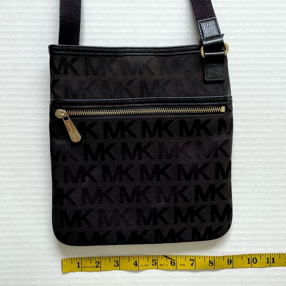 Michael Kors MK Signature Jacquard + Leather Trim Crossbody Shoulder Bag/Purse - Picture 9 of 12